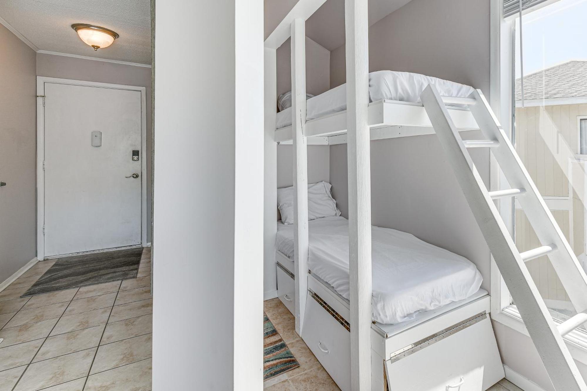Canalfront Condo With Pool - Walk To Destin Beach! Dış mekan fotoğraf